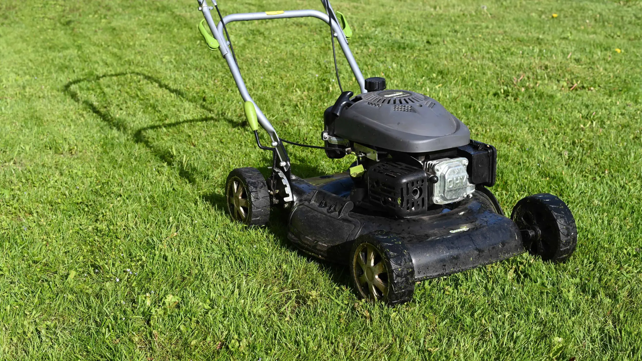 best lawn mower under 200