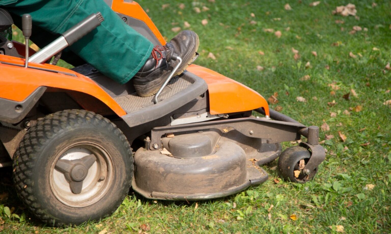 Troubleshooting a Riding Lawn Mower That Won