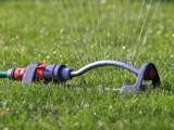 Best Sprinklers for Large Yards | Top 5 Reviews